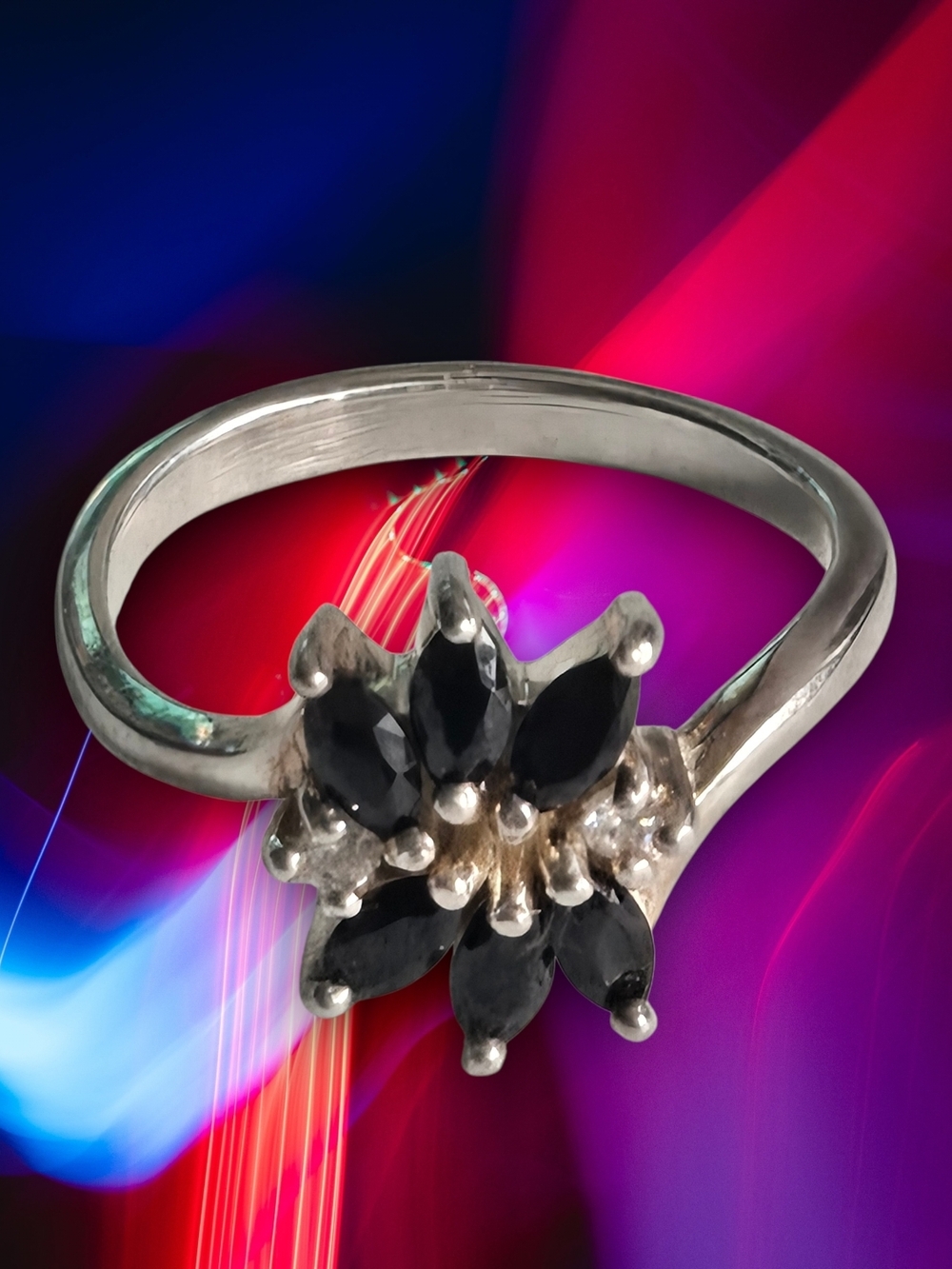 Sterling Silver Black Stone Floral Cluster Ring